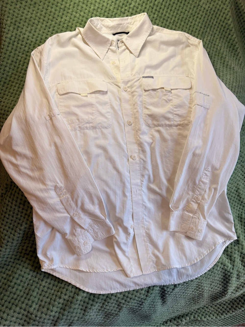 Columbia Men's White Long-Sleeve Casual Button-Down Shirt